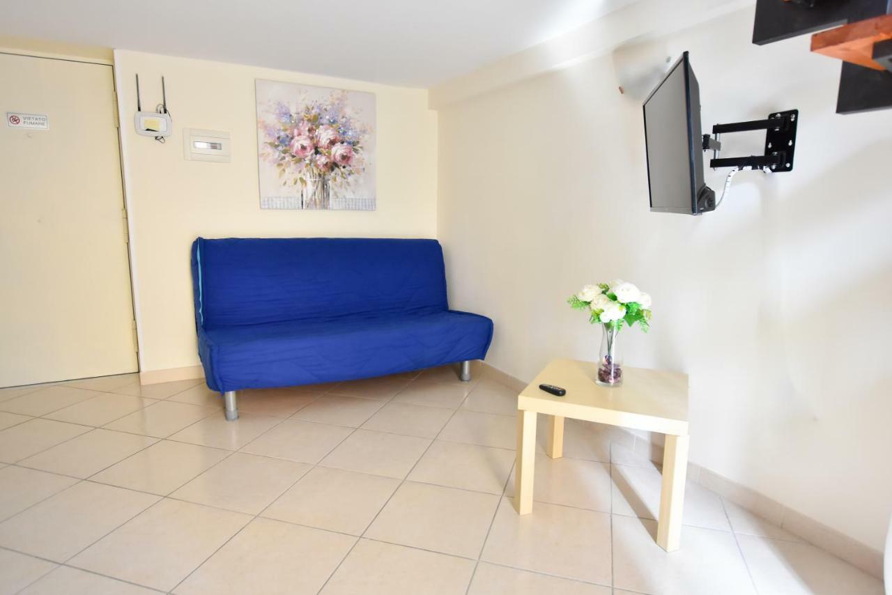 Beb Maryposa Appartment Napoli Dış mekan fotoğraf