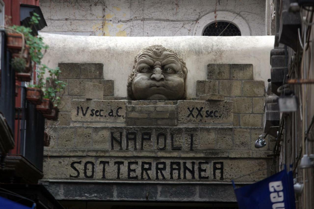 Beb Maryposa Appartment Napoli Dış mekan fotoğraf